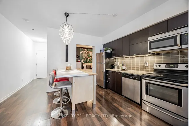 Additional image 6 of 38 Joe Shuster Way Unit 106