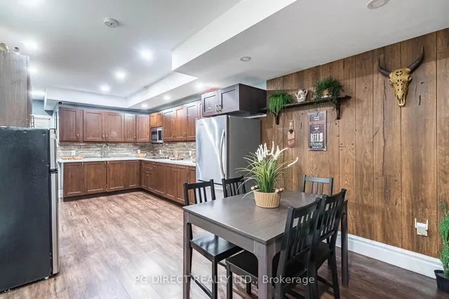 Additional image 16 of 17 Montcalm Ave