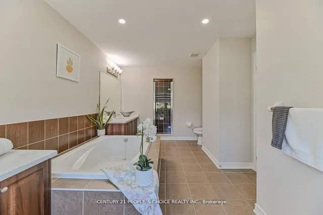 Additional image 20 of 31 Angelgate Rd