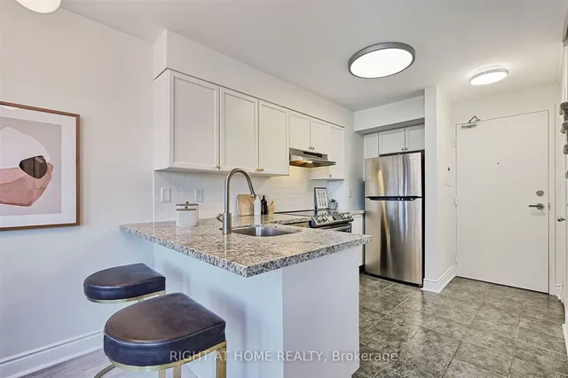 Additional image 5 of 1029 King St Unit 809