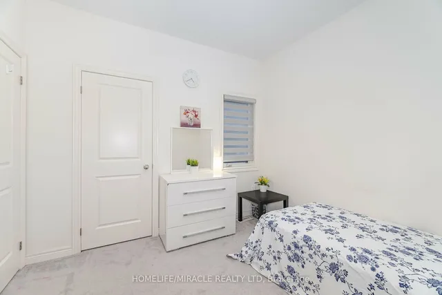 Additional image 28 of 129 Adventura Rd