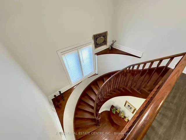 Additional image 12 of 5 Streamline Dr