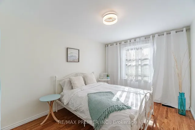 Additional image 19 of 164 Avondale Blvd