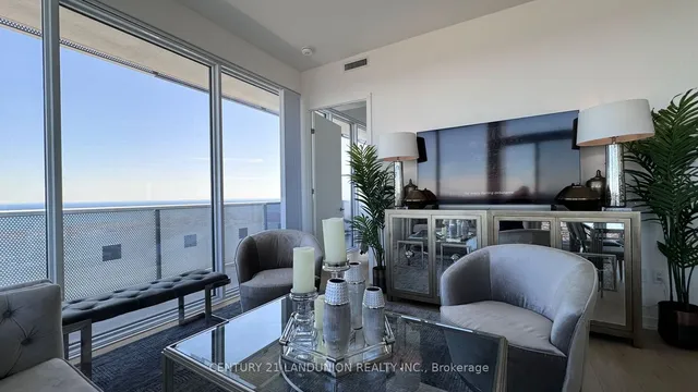 Additional image 27 of 138 Downes St Unit PH206