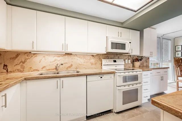 Additional image 13 of 278 Bloor St Unit 905