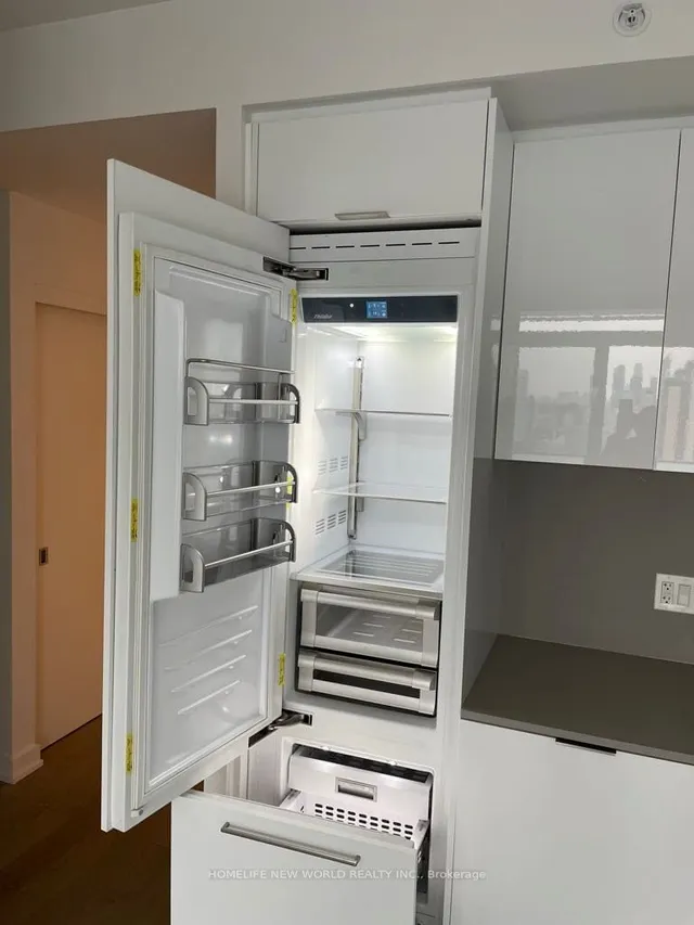 Additional image 10 of 20 Lombard St Unit 3512