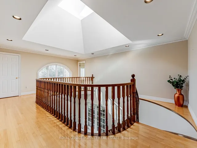 Additional image 9 of 8 Lovilla Blvd