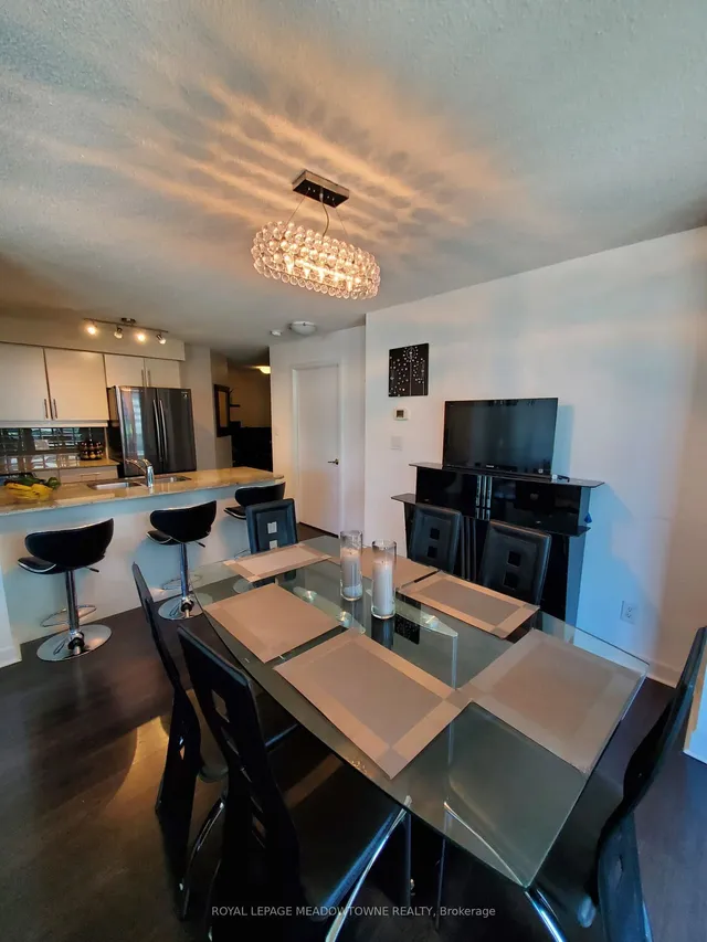 Additional image 6 of 33 Bay St Unit 1203