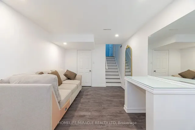 Additional image 5 of 93 Kempenfelt Tr