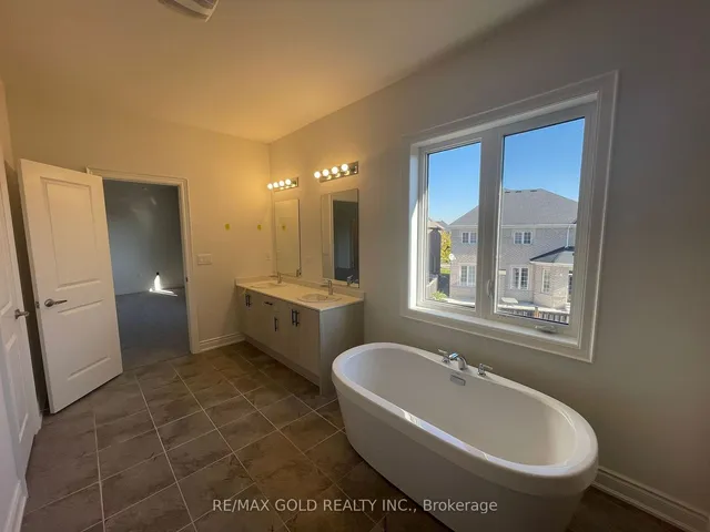 Additional image 32 of 31 Dolomite Dr