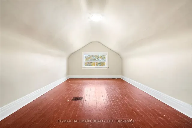 Additional image 23 of 393 Ossington Ave