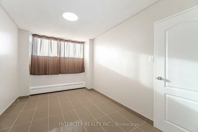 Additional image 18 of 4673 Jane St Unit 609