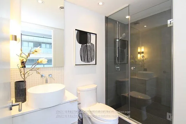 Additional image 13 of 185 Roehampton Ave Unit 303