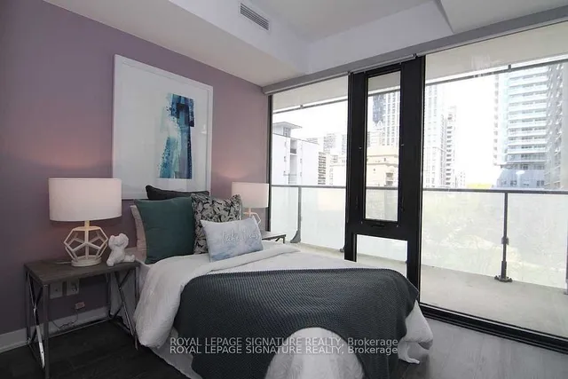 Additional image 12 of 185 Roehampton Ave Unit 303