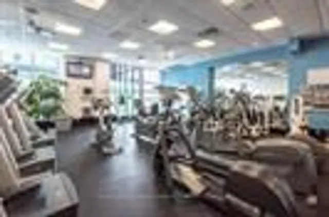 Additional image 22 of 77 Harbour Sq Unit 809