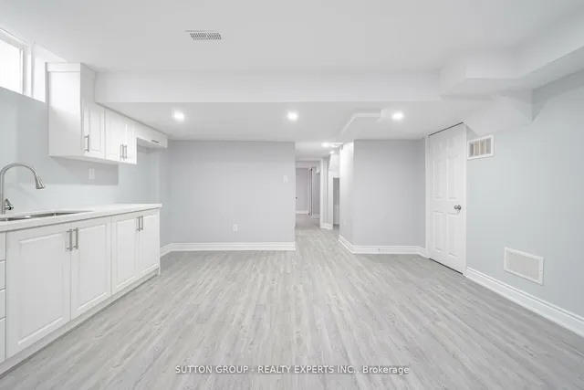 Additional image 36 of 8 Decorso Dr