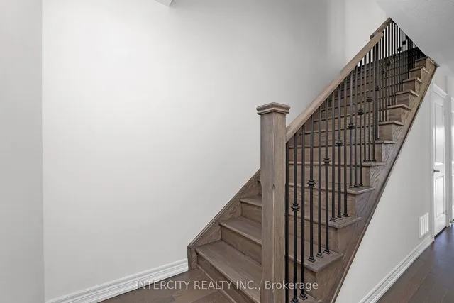 Additional image 9 of 30 Queenpost Dr