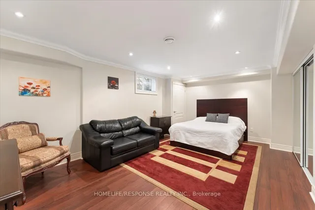 Additional image 29 of 17 McNutt St