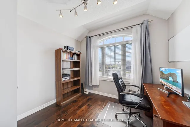 Additional image 17 of 39 Snapdragon Sq