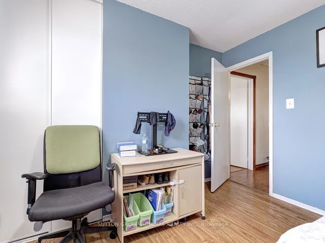 Additional image 34 of 92 Simmons Blvd