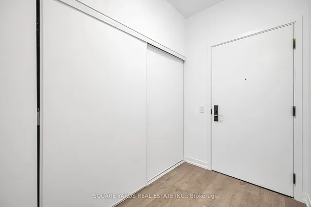 Additional image 6 of 270 Dufferin St Unit PH01