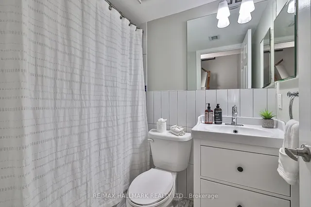 Additional image 13 of 83 Lillian St Unit 15