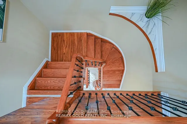 Additional image 19 of 52 Sandyshores Dr