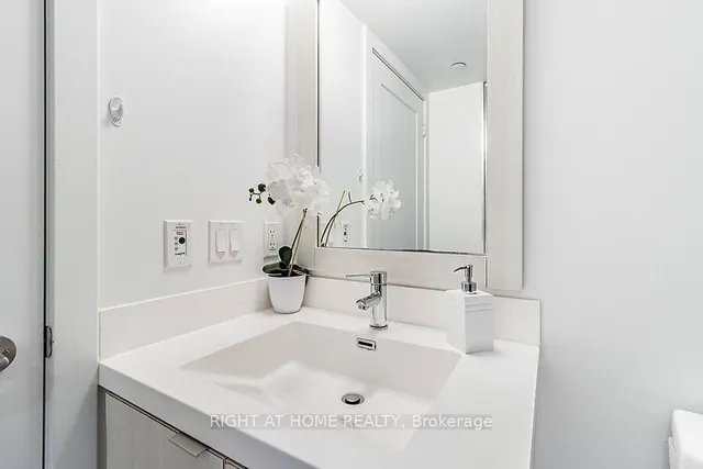 Additional image 37 of 7 Mabelle Ave Unit 508