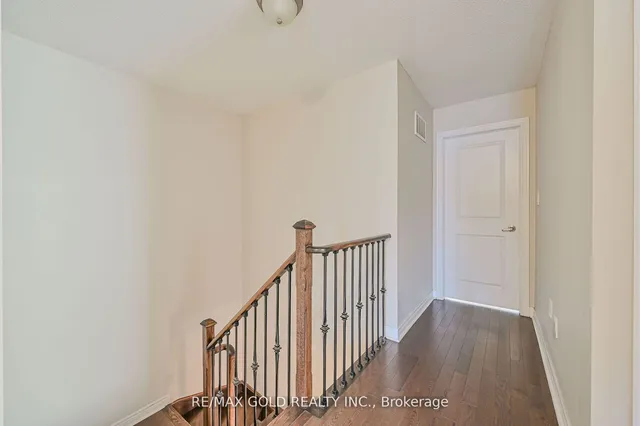 Additional image 20 of 101 Finegan Circ