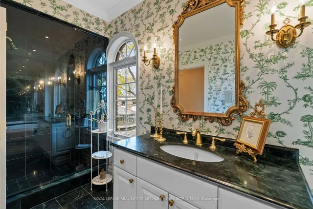 Additional image 18 of 73 Castle Frank Cres