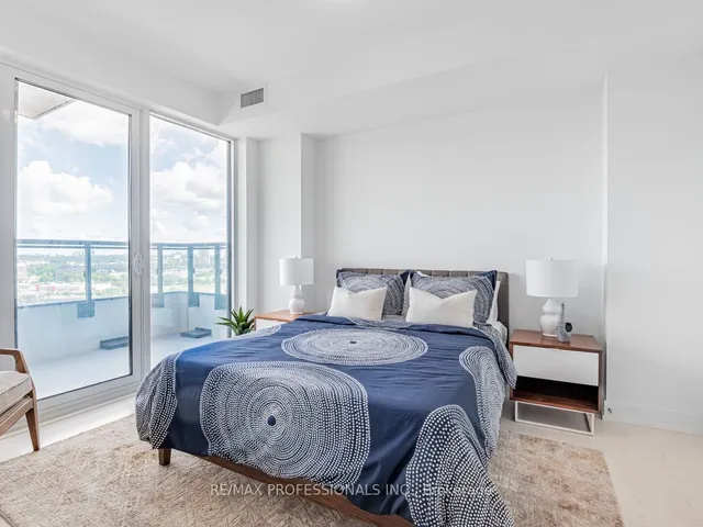 Additional image 17 of 30 Inn On The Park Dr Unit 2303