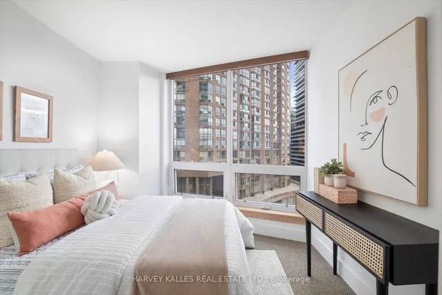 Additional image 18 of 1055 Bay St Unit 1008