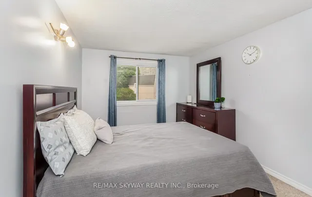 Additional image 12 of 45 Hoskins Sq