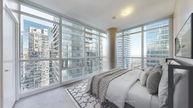 Additional image 6 of 65 Bremner Blvd Unit 3402