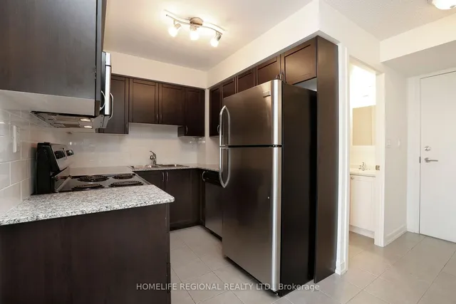 Additional image 7 of 816 Lansdowne Ave Unit 1015