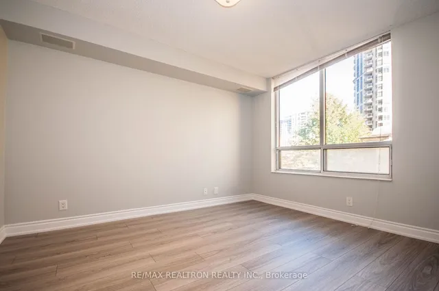 Additional image 10 of 78 Harrison Garden Blvd Unit 307