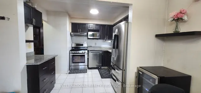 Additional image 2 of 250 John Garland Blvd Unit 106