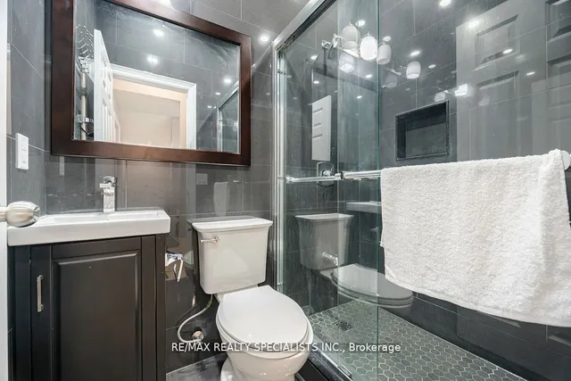 Additional image 15 of 2 Belleville Dr