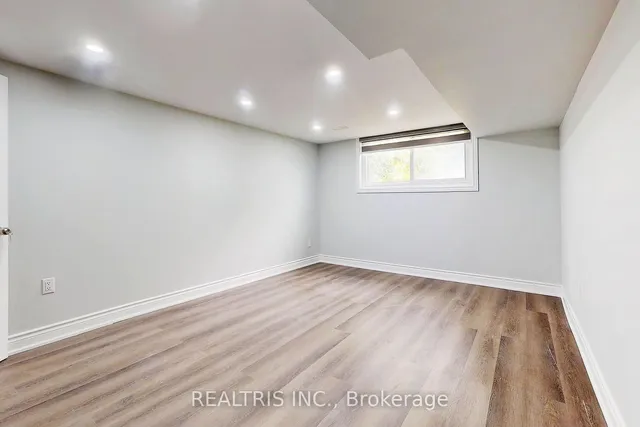 Additional image 34 of 36 Tealham Dr