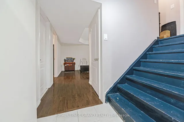 Additional image 30 of 19 Iceberg Tr