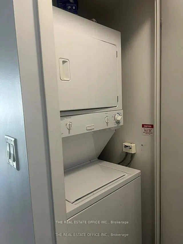 Additional image 25 of 15 Fort York Blvd Unit 2808