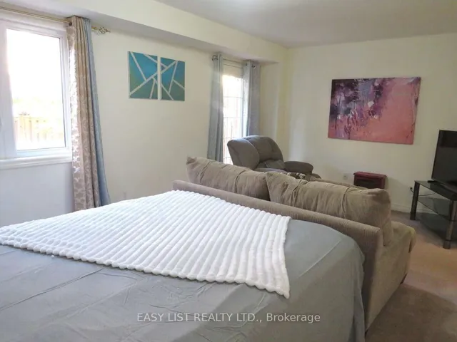 Additional image 30 of 34 Betty Nagle St