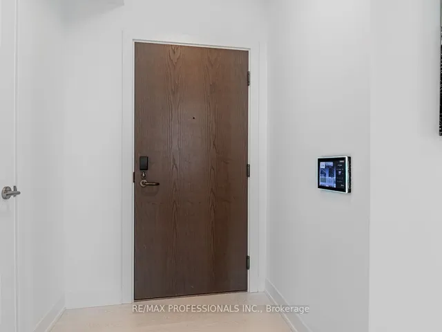 Additional image 5 of 30 Inn On The Park Dr Unit 2303