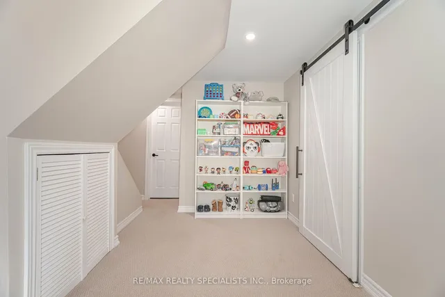 Additional image 30 of 62 Berkshire Sq