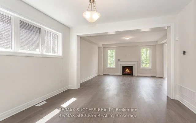 Additional image 7 of 588 Queen Mary Dr