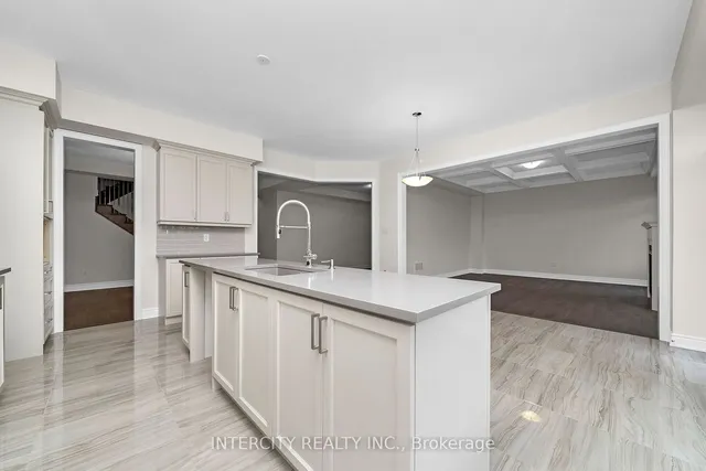 Additional image 14 of 43 Goodview Dr