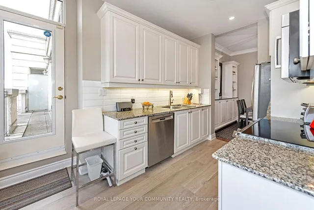 Additional image 19 of 3085 Bloor St Unit 606