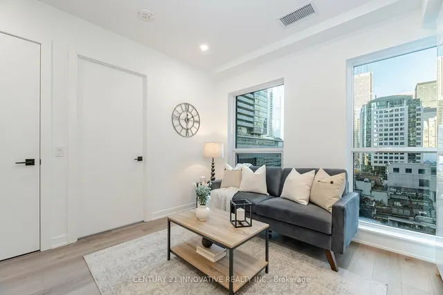 Additional image 16 of 327 King St Unit 601