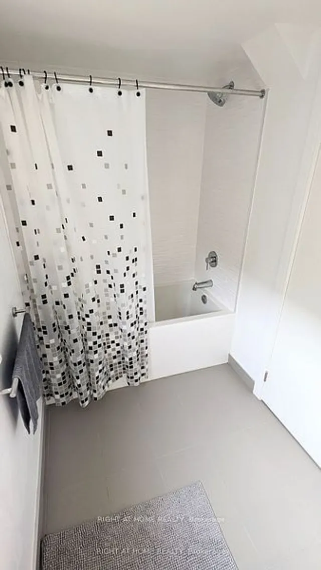 Additional image 15 of 28 Marina Ave Unit 24