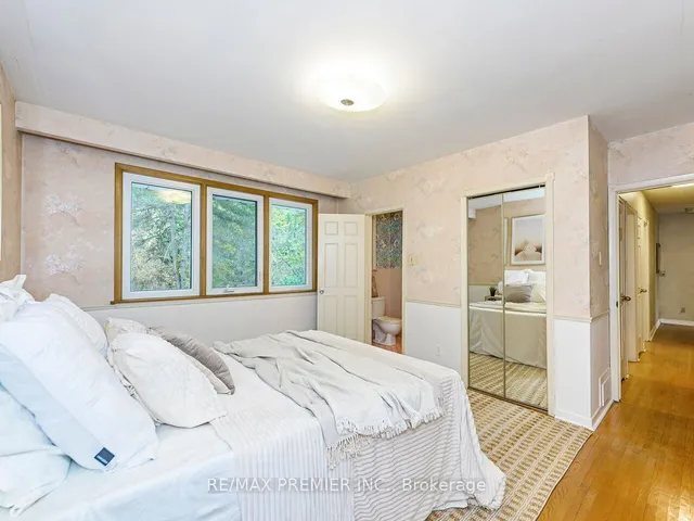 Additional image 18 of 43 Florida Cres